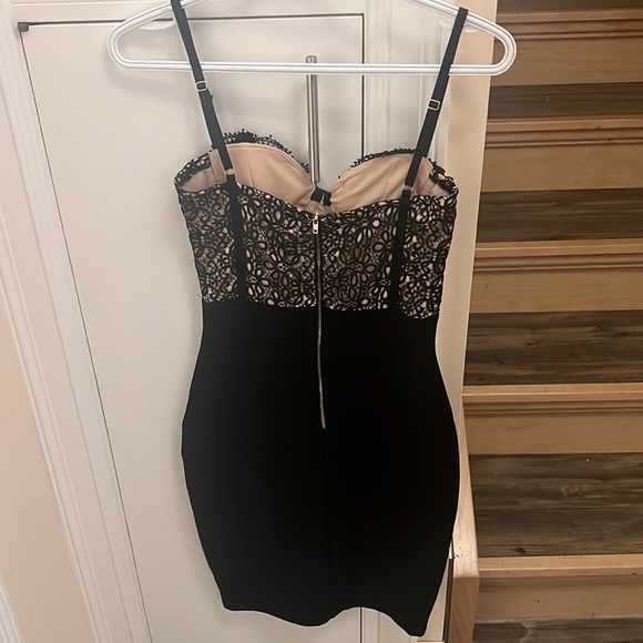 Black Lace Adjustable Strap Dress - Picture 7 of 7